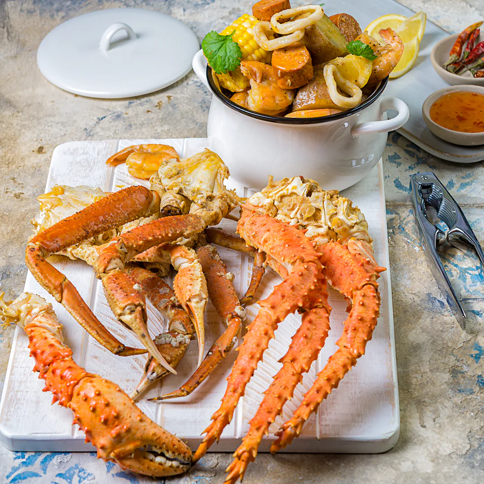 Cajun Crab – Spicy Cajun Seasoned Dungeness & King Crab for Seafood Boil