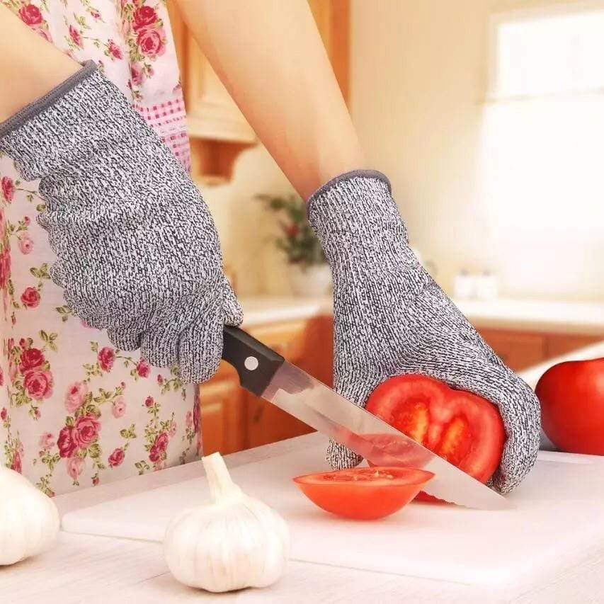 Hands with Kitchen Cut Resistant Gloves - Level 5 Protection - Image 5